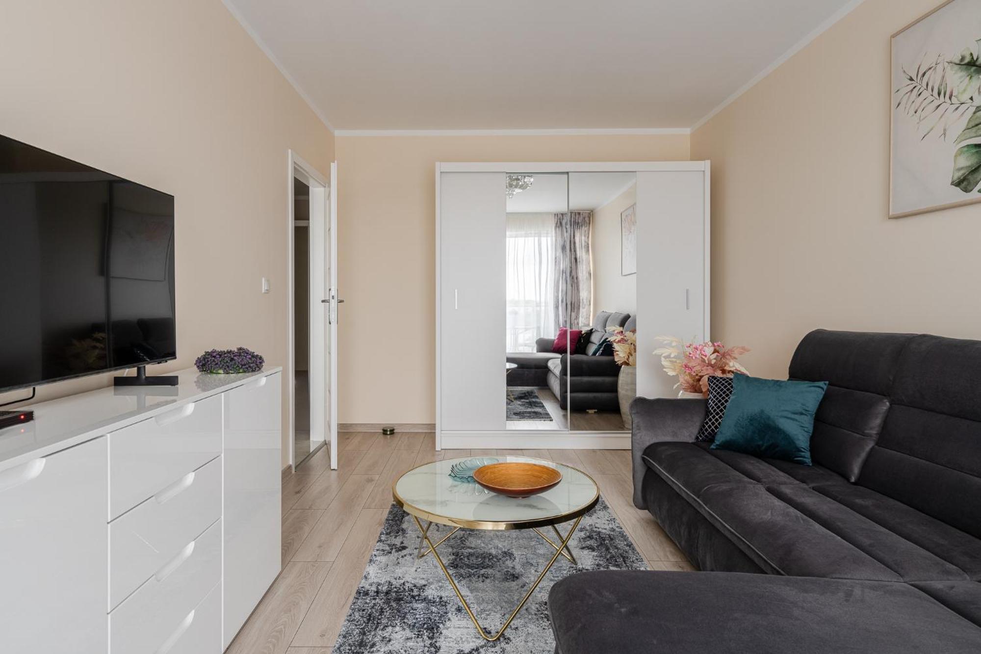Rentplanet - Apartamenty Braniborska II Вроцлав Экстерьер фото
